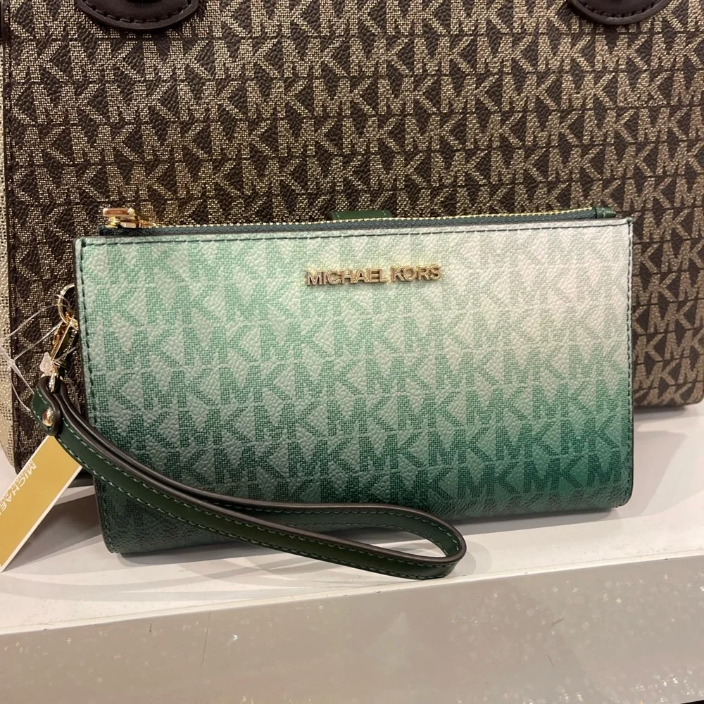 MICHAEL KORS Jet Set Large Ombré Signature Logo Double Zip Wristlet Phone Holder